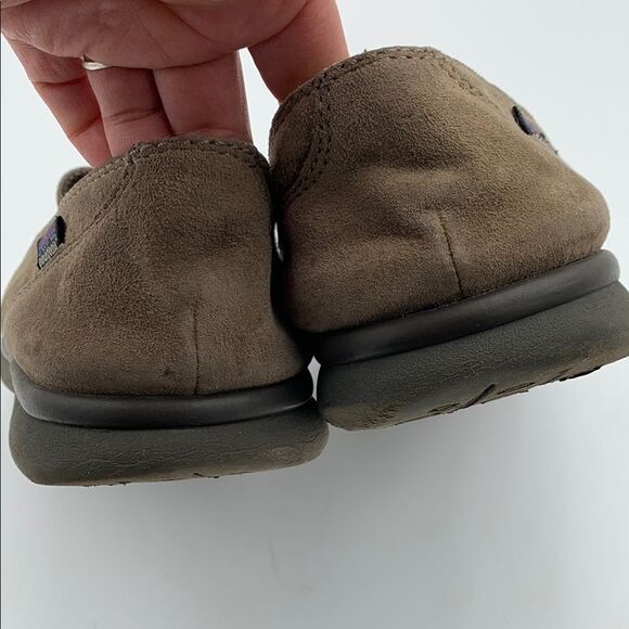 Patagonia Men's Tan suede slip on Loafers size 11.5 - Picture 10 of 11